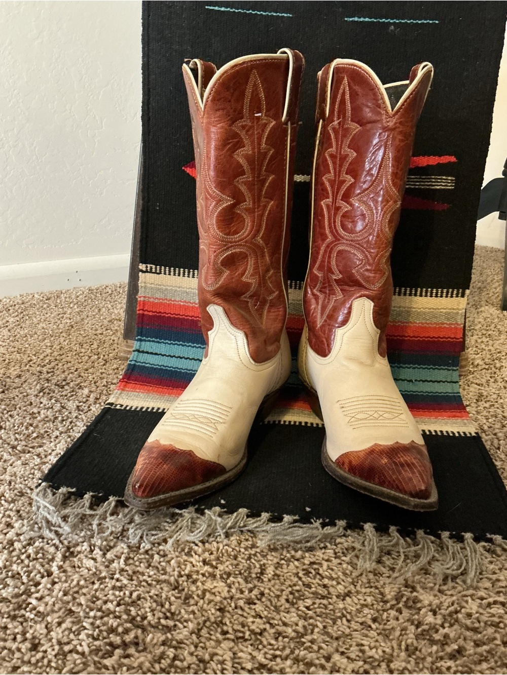 Women’s Two-Tone Western Cowgirl Boots in Brown & Cream - Picture 8 of 8